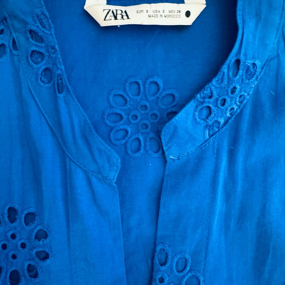 Zara of Paris / Vibrant Blue Eyelet Button-Up Dress or Duster - Picture 4 of 14